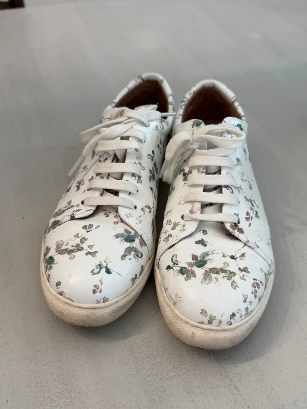 J. Jill Women’s White Floral Low-Top Lace Up Sneakers Sz 8 GUC